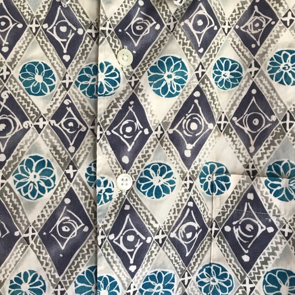 INC Short sleeve button up shirt. - Picture 4 of 4